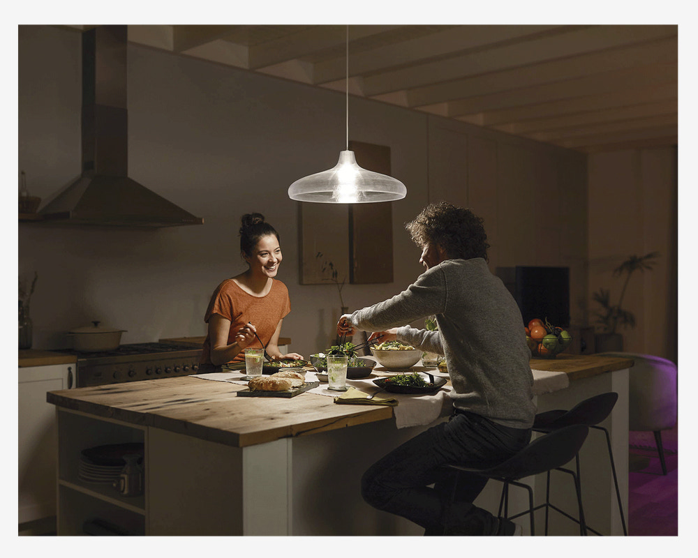 Philips Hue Pære Classic Standard